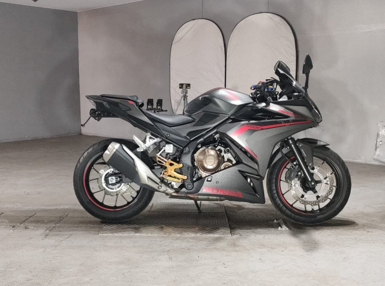 Мотоцикл Honda CBR400R з пробігом 18260 km