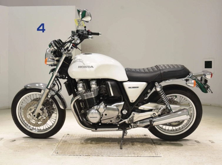 Мотоцикл Honda CB1100EXA з пробігом 7427 km
