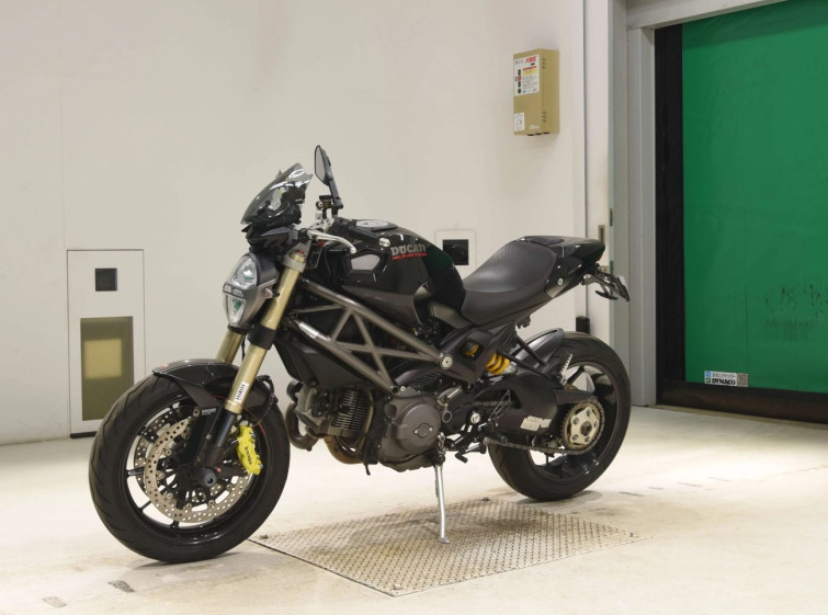 Мотоцикл Ducati MONSTER 1100EVO с пробегом 21279 km