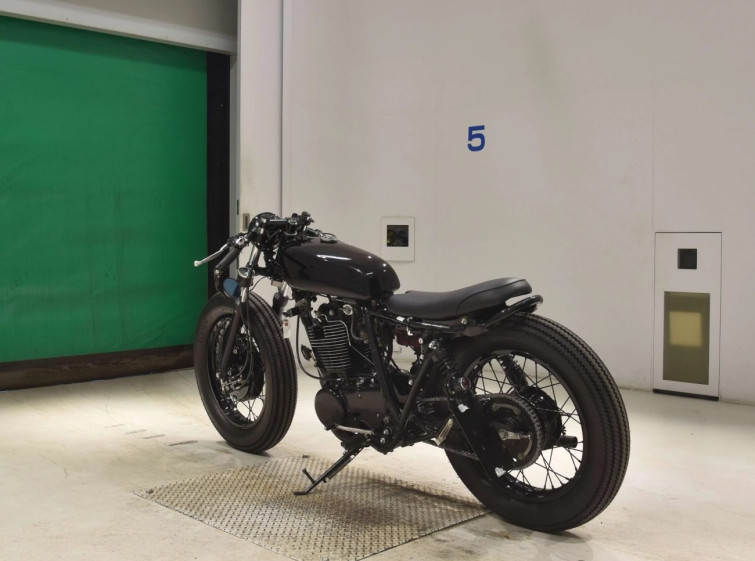 Мотоцикл Yamaha SR400-2 с пробегом 867 km
