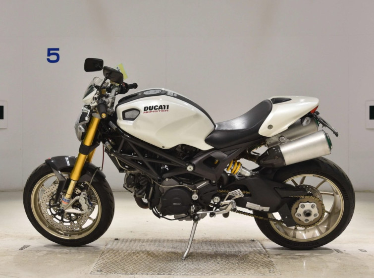 Мотоцикл Ducati MONSTER 1100S с пробегом 13028 km