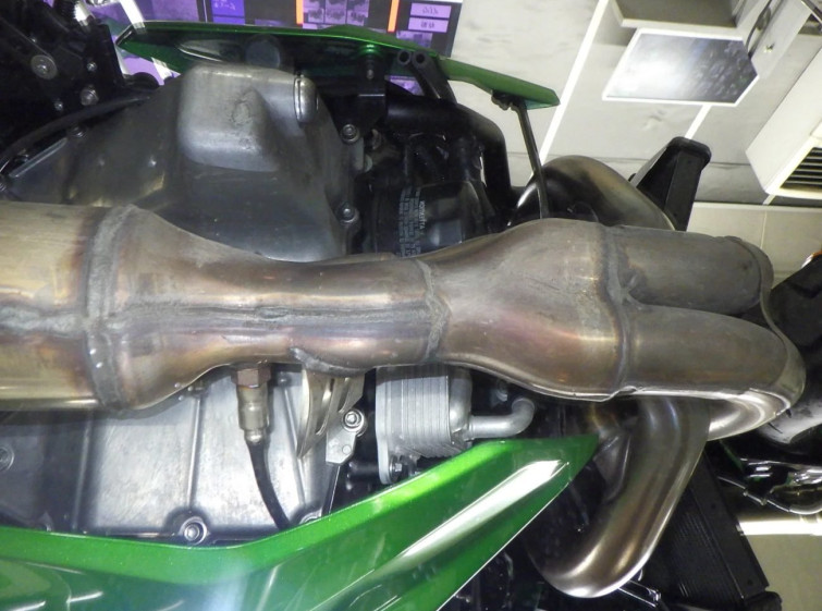 Мотоцикл Kawasaki Z H2 з пробігом 2957 km