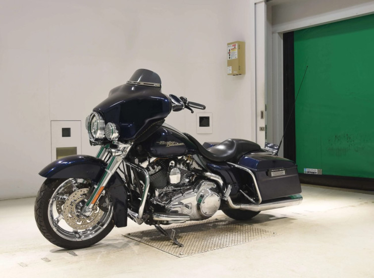 Мотоцикл HD SREET GLIDE FLHX1580 с пробегом 44535 km