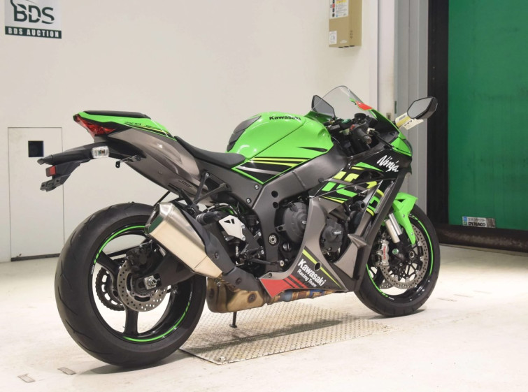 Мотоцикл Kawasaki NINJA ZX-10R с пробегом 9629 km