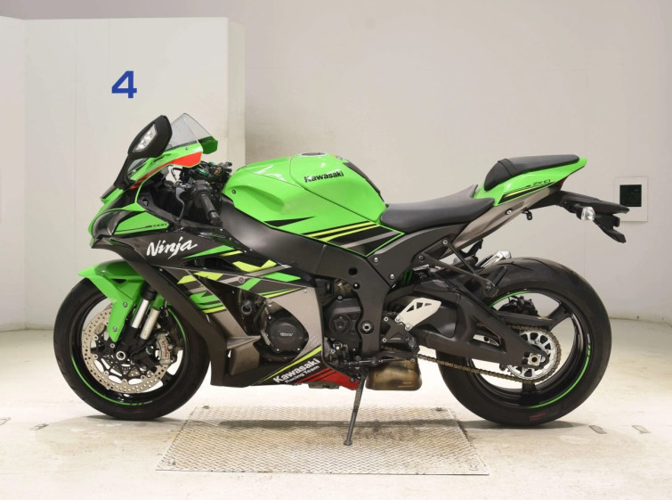 Мотоцикл Kawasaki NINJA ZX-10R с пробегом 9629 km