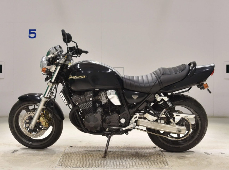 Мотоцикл Suzuki GSX400 INAZUMA с пробегом 15684 km