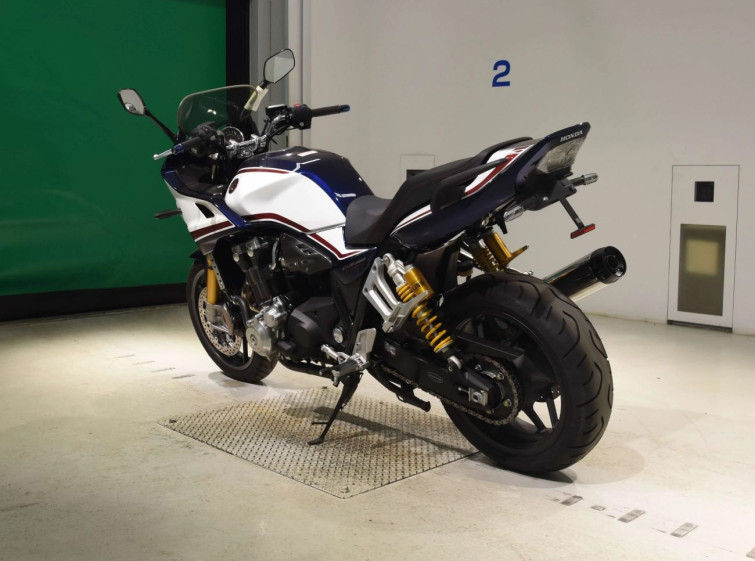 Мотоцикл Honda CB1300SF BOLDOR с пробегом 3056 km