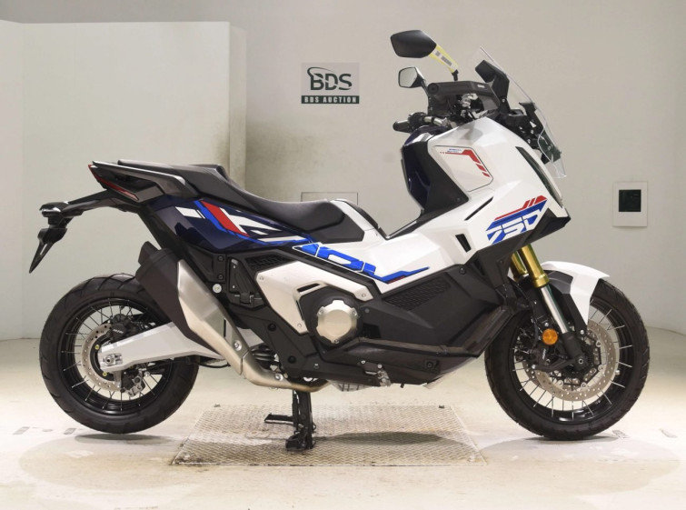 Мотоцикл Honda X-ADV750-2 з пробігом 29 km
