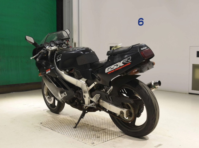Мотоцикл Suzuki GSX-R400 с пробегом 26887 km