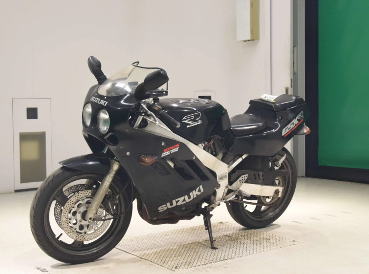 Мотоцикл Suzuki GSX-R400 с пробегом 26887 km