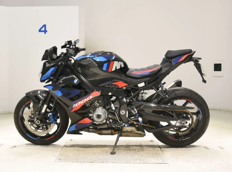 Мотоцикл BMW M1000R с пробегом 8114 km
