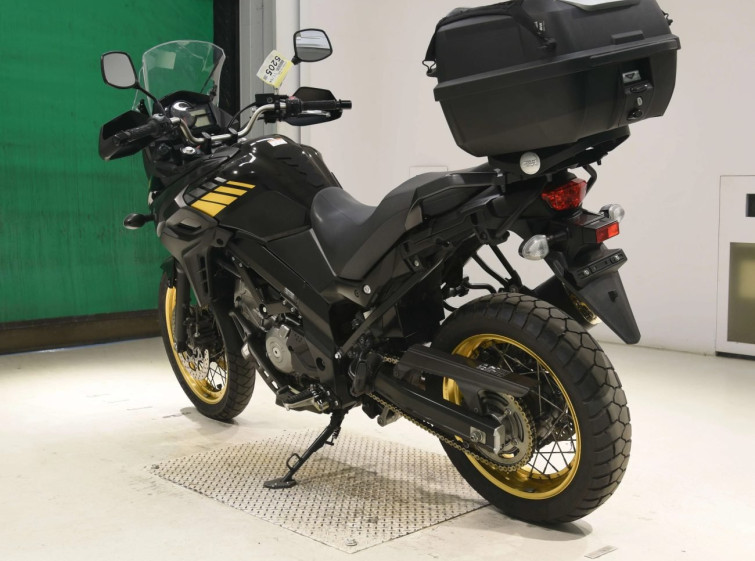 Мотоцикл Suzuki V-STROM DL650XTA з пробігом 38229 km