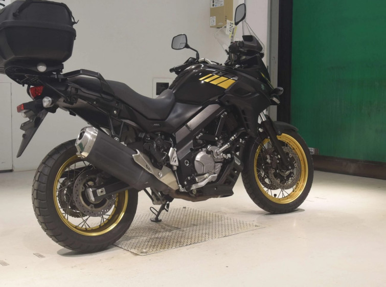 Мотоцикл Suzuki V-STROM DL650XTA з пробігом 38229 km