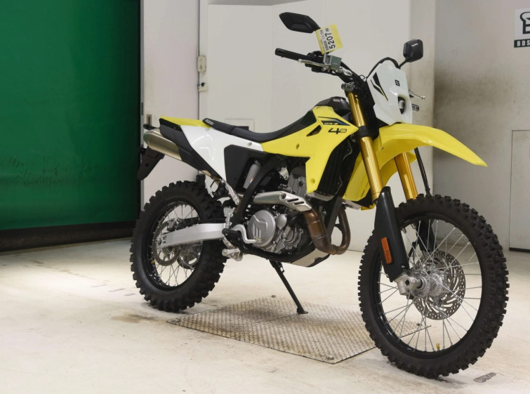 Мотоцикл Suzuki DR-Z4S с пробегом 805 km