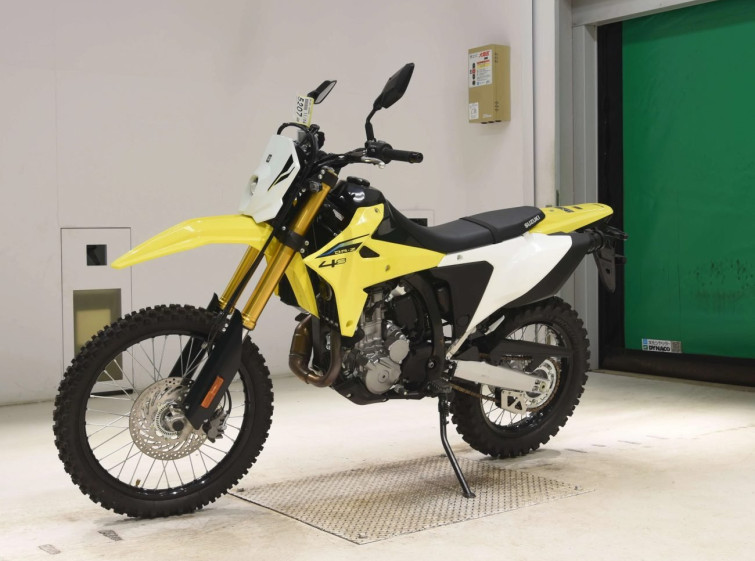 Мотоцикл Suzuki DR-Z4S с пробегом 805 km