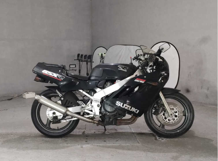 Мотоцикл Suzuki GSX-R400 с пробегом 26883 km
