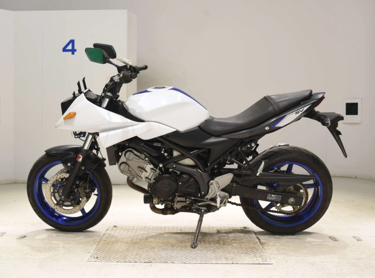 Мотоцикл Suzuki SV650A з пробігом 26565 km