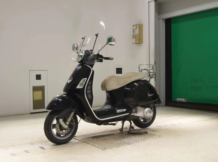 Мотоцикл Vespa GTA250IE з пробігом 7104 km