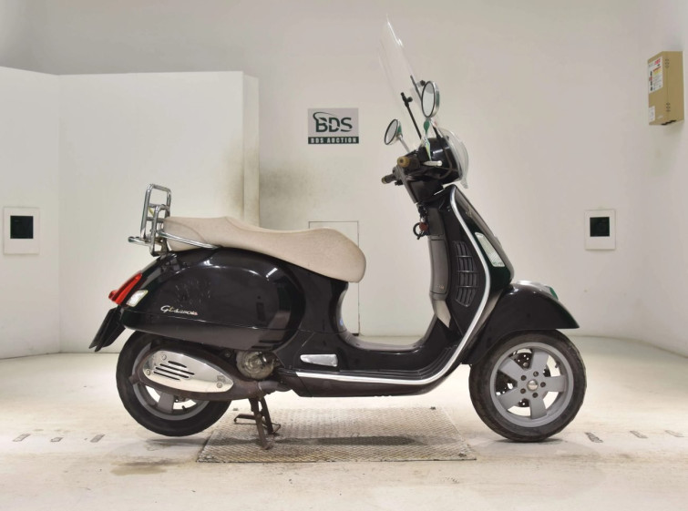 Мотоцикл Vespa GTA250IE з пробігом 7104 km