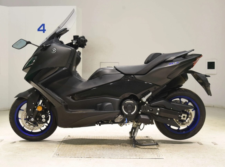 Мотоцикл Yamaha T-MAX560T с пробегом 10755 km