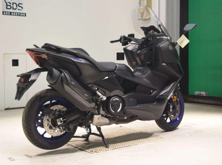 Мотоцикл Yamaha T-MAX560T с пробегом 10755 km