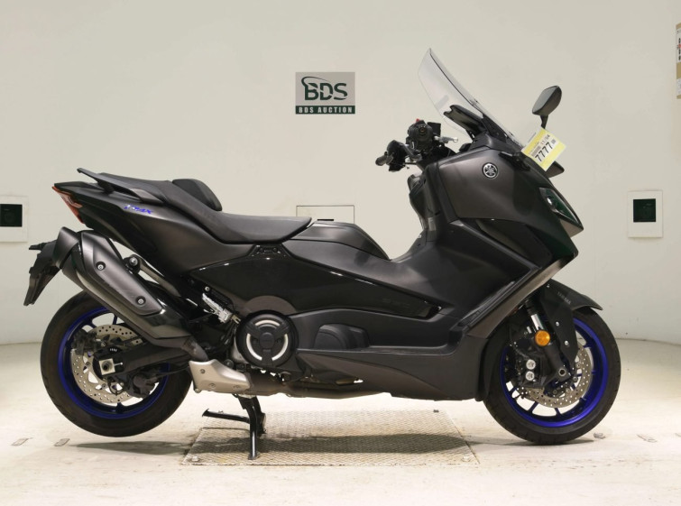 Мотоцикл Yamaha T-MAX560T с пробегом 10755 km