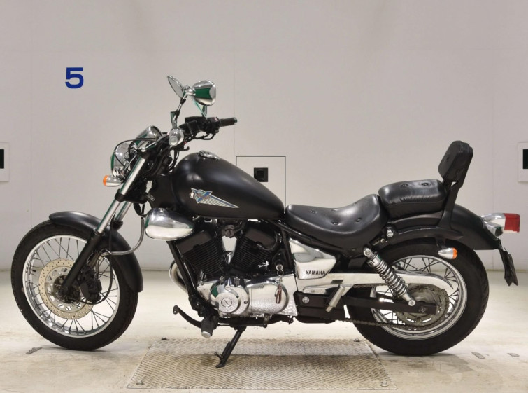 Мотоцикл Yamaha VIRAGO XV250 з пробігом 17641 km
