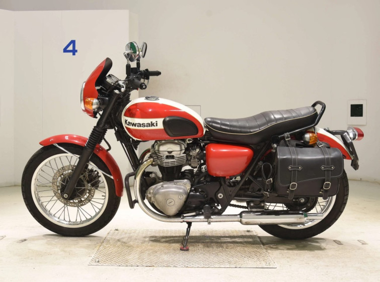 Мотоцикл Kawasaki W400 з пробігом 27660 km