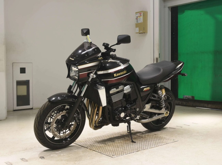 Мотоцикл Kawasaki ZRX1200 DAEG с пробегом 3958 km