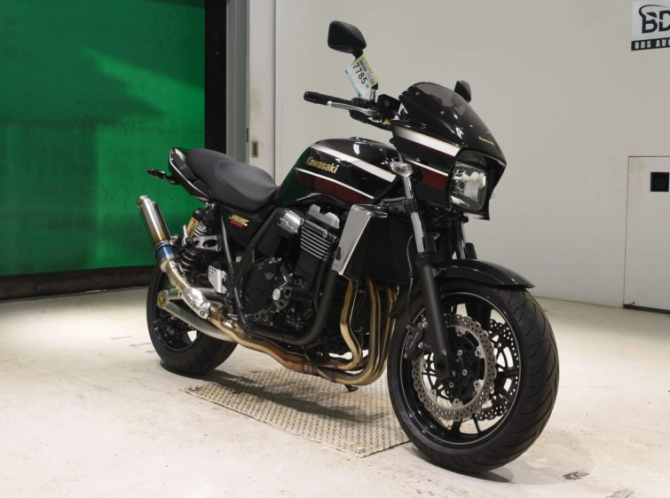 Мотоцикл Kawasaki ZRX1200 DAEG с пробегом 3958 km