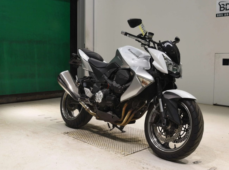 Мотоцикл Kawasaki Z1000 з пробігом 24015 km