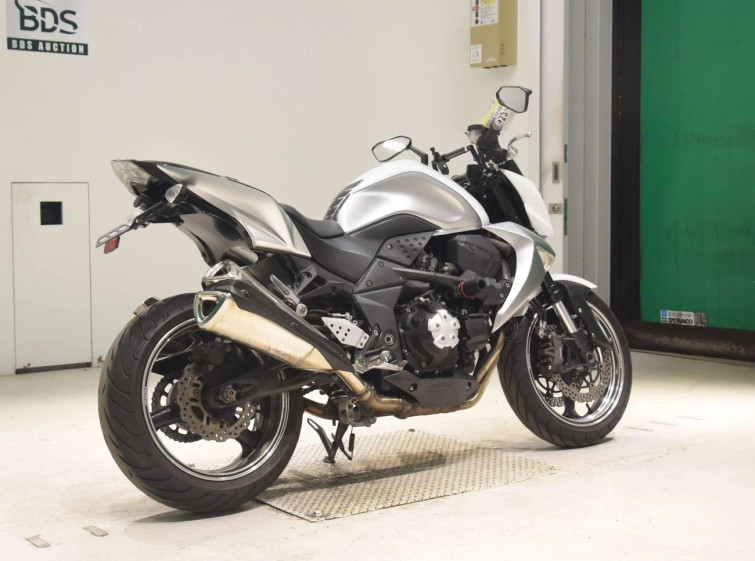 Мотоцикл Kawasaki Z1000 з пробігом 24015 km