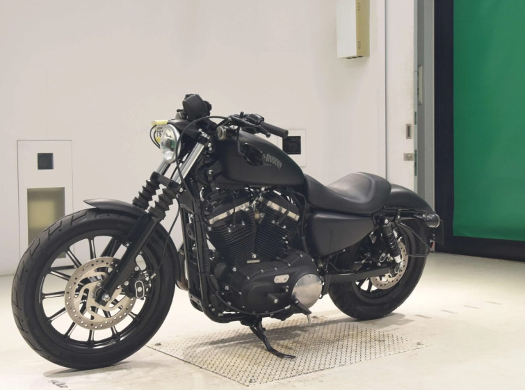 Мотоцикл HD SPORTSTER IRON XL883N с пробегом 1687 km