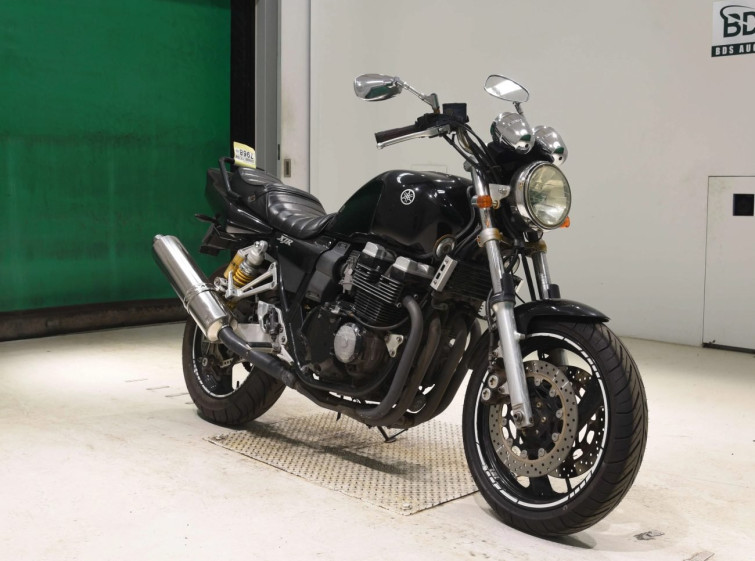 Мотоцикл Yamaha XJR400