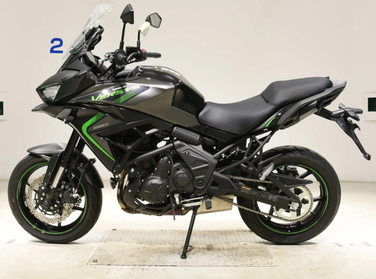 Мотоцикл Kawasaki VERSYS 650A с пробегом 1096 km