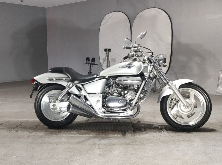 Мотоцикл Honda MAGNA250 з пробігом 25026 km