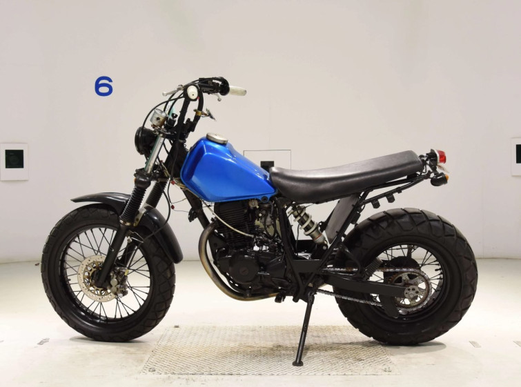 Мотоцикл Yamaha TW200E з пробігом 1822 km
