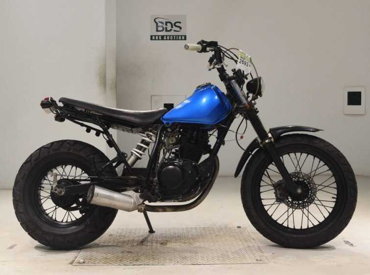 Мотоцикл Yamaha TW200E з пробігом 1822 km