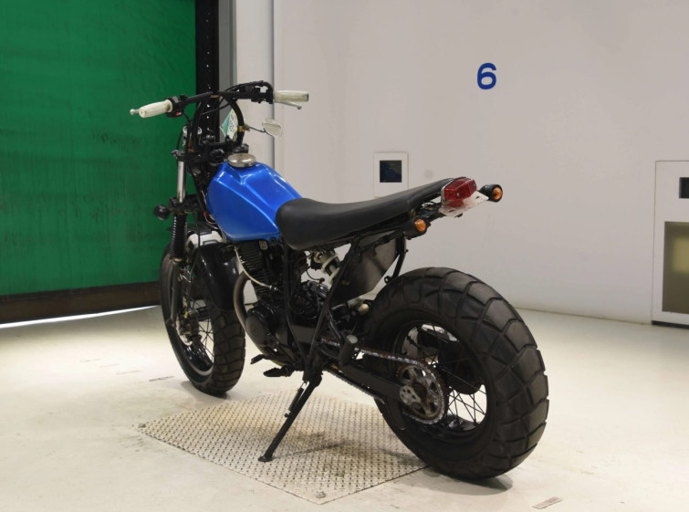Мотоцикл Yamaha TW200E з пробігом 1822 km