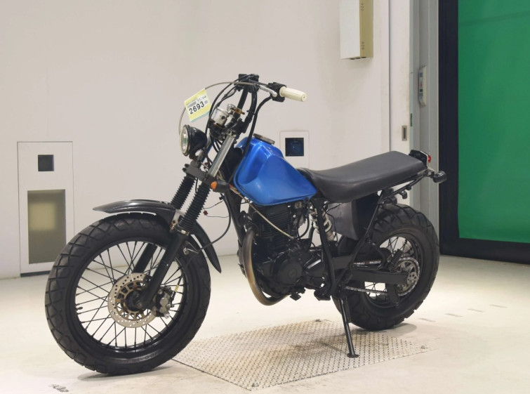 Мотоцикл Yamaha TW200E з пробігом 1822 km