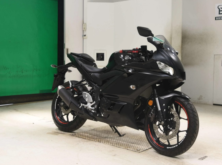 Мотоцикл Yamaha YZFR25 с пробегом 9866 km