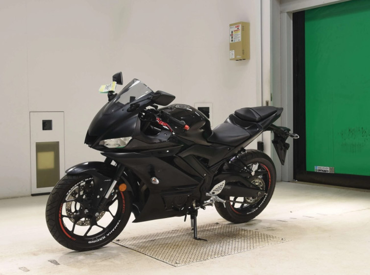 Мотоцикл Yamaha YZFR25 с пробегом 9866 km