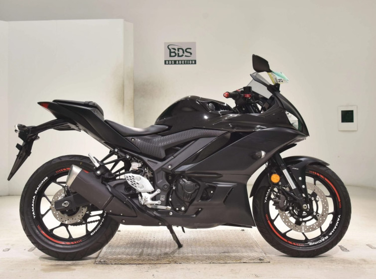 Мотоцикл Yamaha YZFR25 с пробегом 9866 km