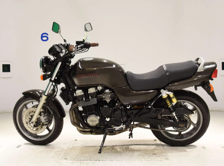 Мотоцикл Honda CB750SF