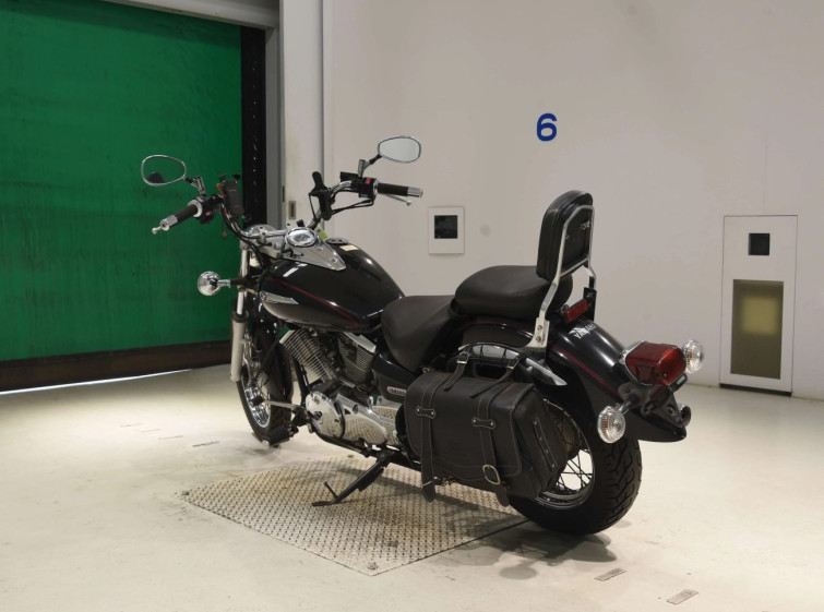 Мотоцикл Yamaha DRAGSTAR XVS250
