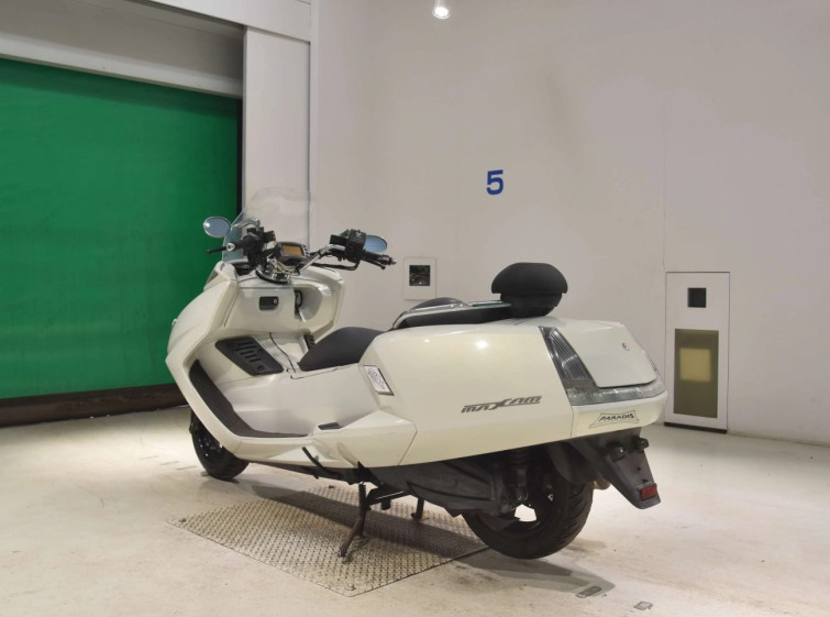 Мотоцикл Yamaha MAXAM250