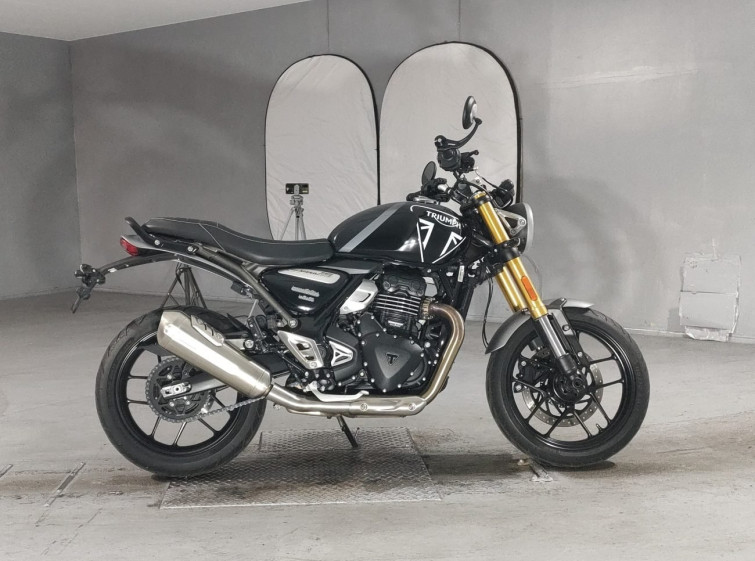 Мотоцикл Triumph speed 400 з пробігом 9229 km