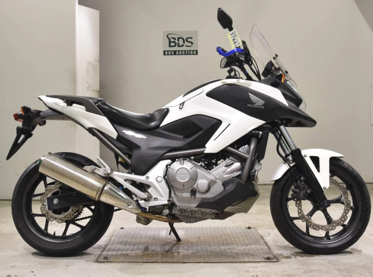 Мотоцикл Honda NC700X с пробегом 13754 km