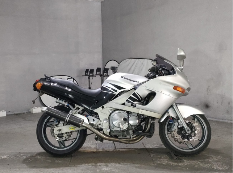 Мотоцикл Kawasaki ZZ-R600 з пробігом 43776 km