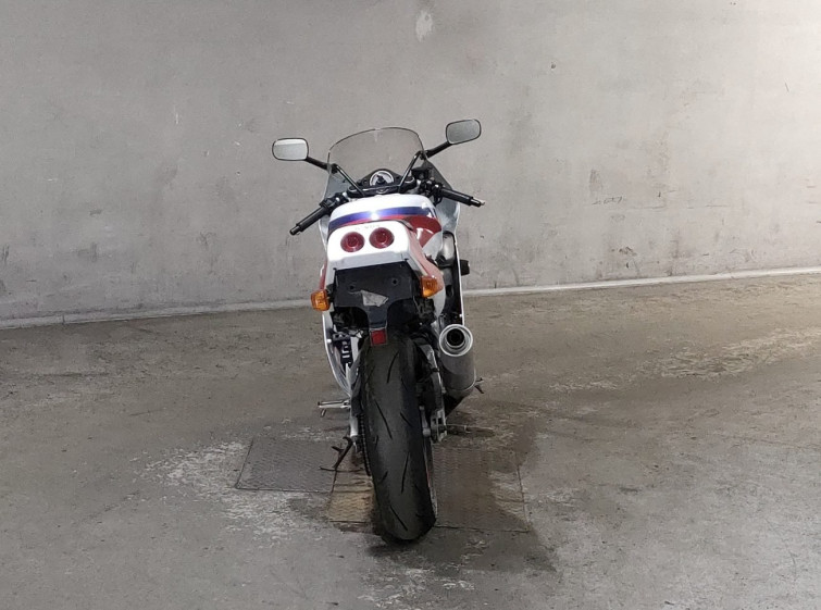 Мотоцикл Honda CBR250RR с пробегом 17042 km